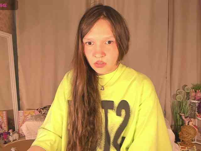 CuteLolly webcam