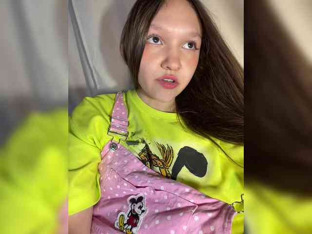 CuteLolly webcam