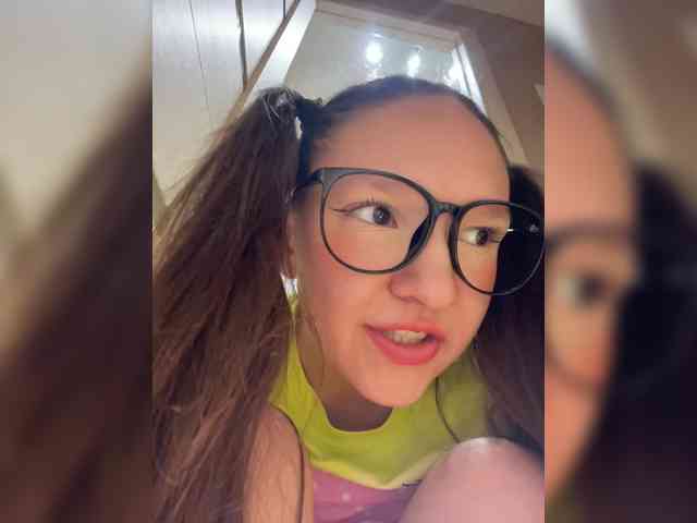 CuteLolly webcam