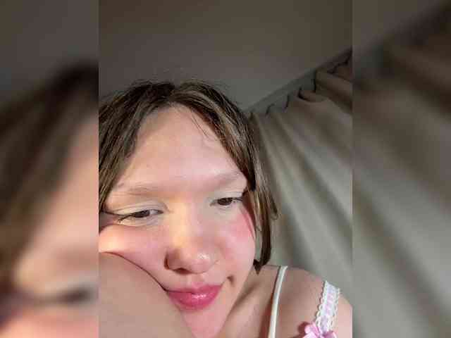 CuteLolly webcam