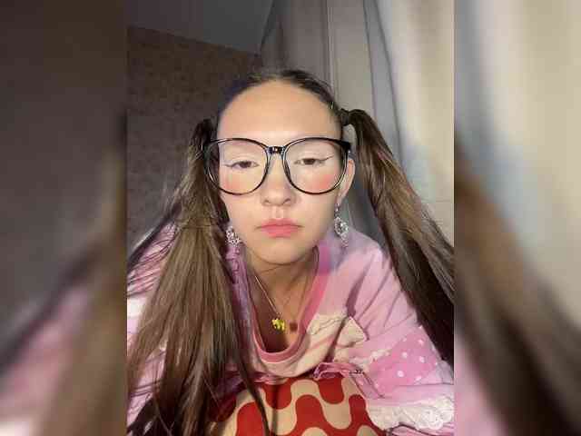 CuteLolly webcam