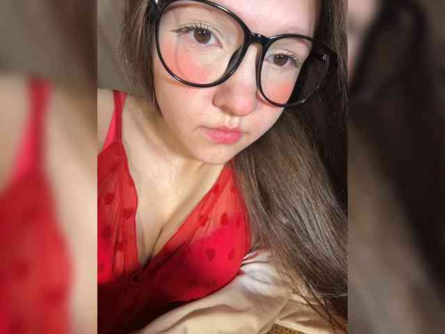 Cute-Lolly Sex Cam Show