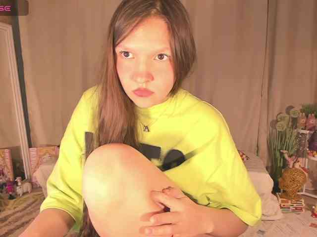 CuteLolly webcam