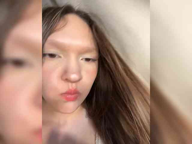 CuteLolly webcam