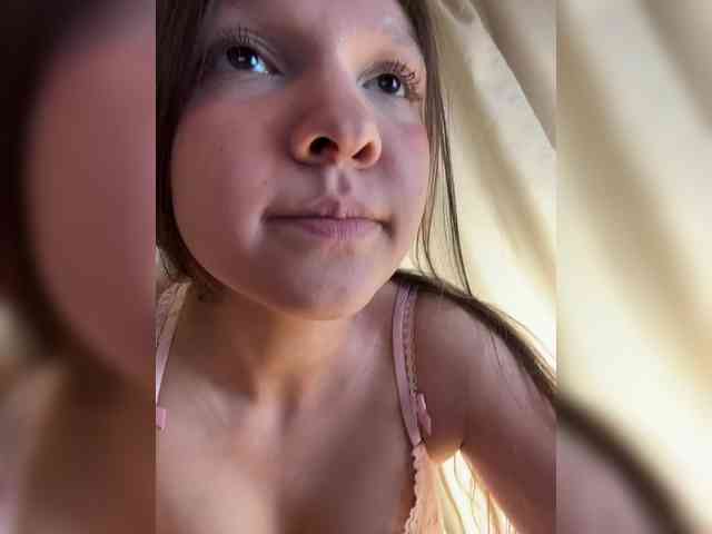 CuteLolly webcam