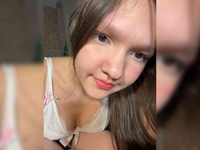 CuteLolly webcam