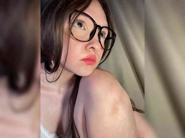 CuteLolly webcam