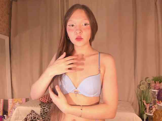 CuteLolly webcam