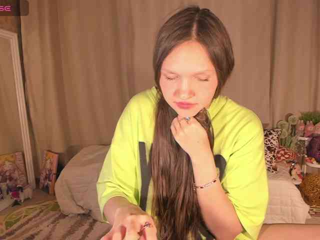 CuteLolly webcam