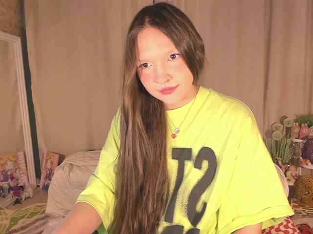CuteLolly webcam