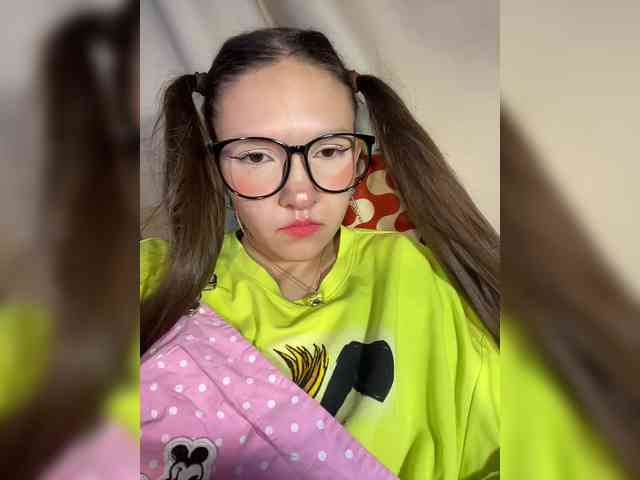 CuteLolly webcam
