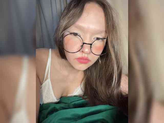 CuteLolly webcam