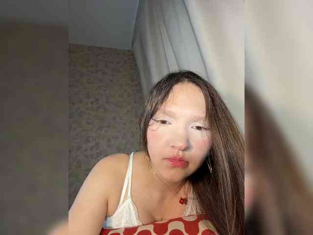 CuteLolly webcam