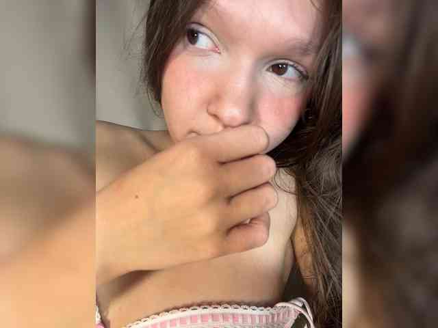 CuteLolly webcam