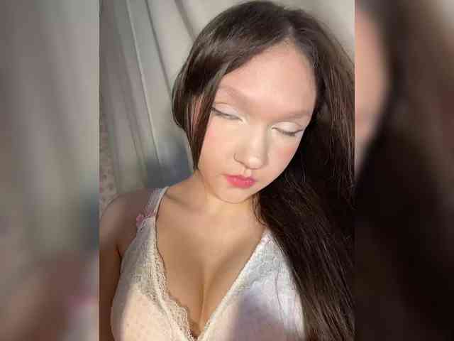 CuteLolly webcam