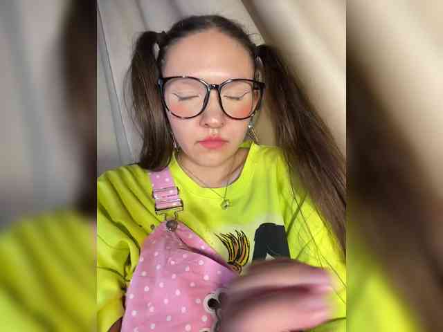 CuteLolly webcam