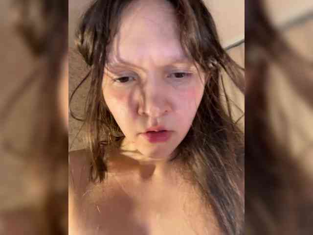 CuteLolly webcam