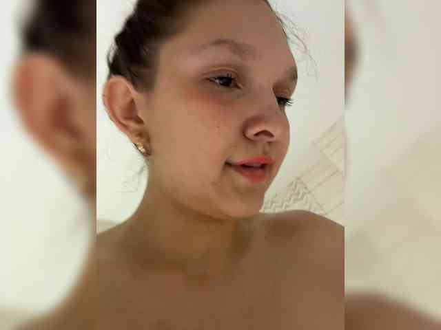 CuteLolly webcam