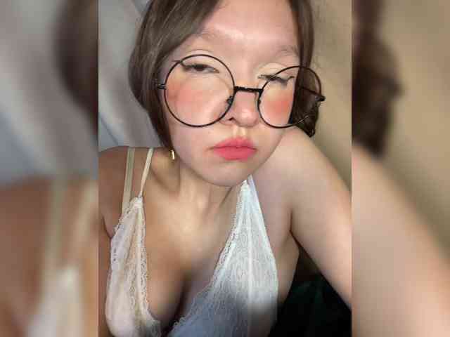 CuteLolly webcam