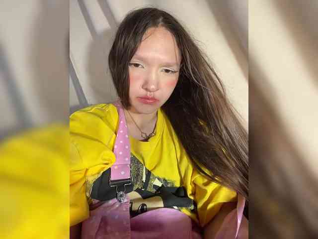 CuteLolly webcam