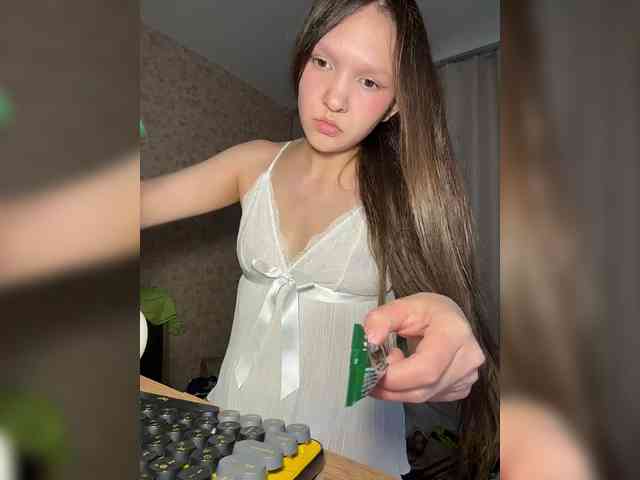 CuteLolly webcam