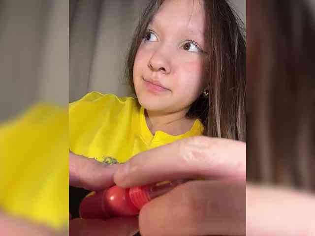 CuteLolly webcam