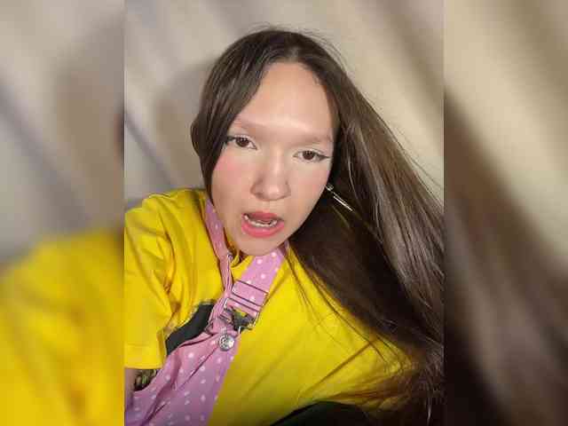 CuteLolly webcam