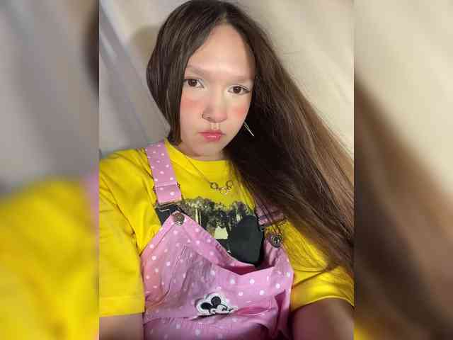 CuteLolly webcam