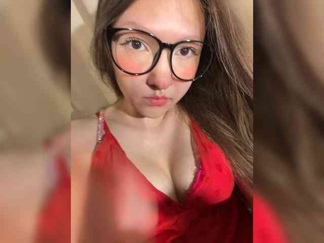 Cute-Lolly Sex Cam Show