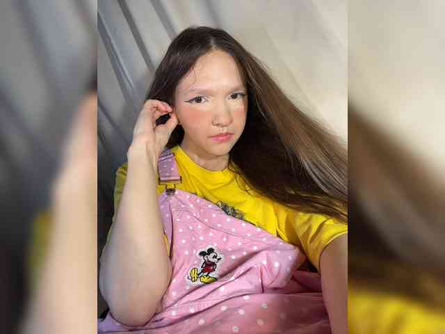CuteLolly webcam