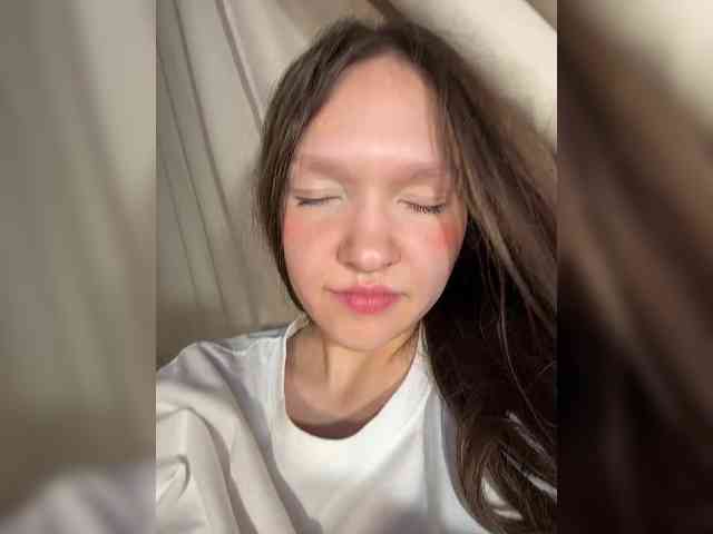 CuteLolly webcam