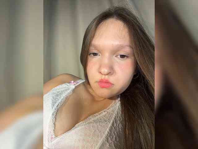 CuteLolly webcam