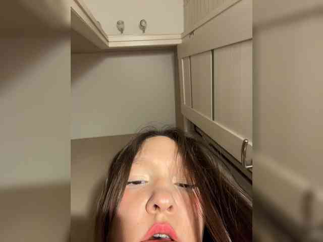 CuteLolly webcam
