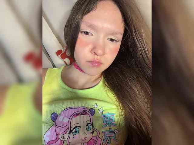 CuteLolly webcam