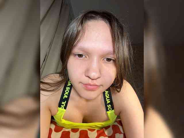 CuteLolly webcam