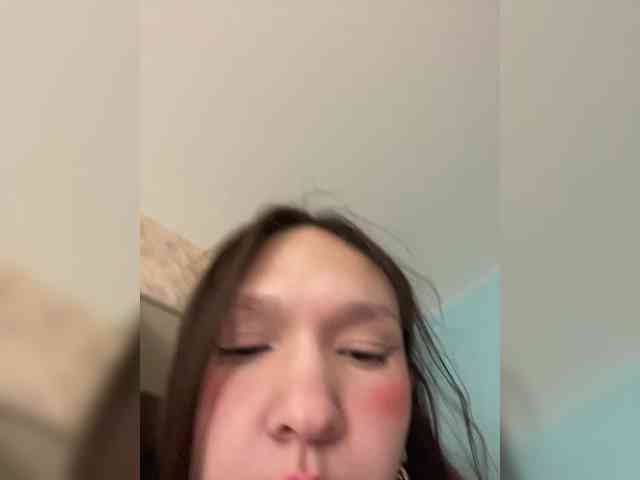 CuteLolly webcam