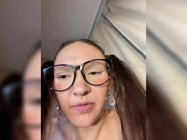 CuteLolly webcam