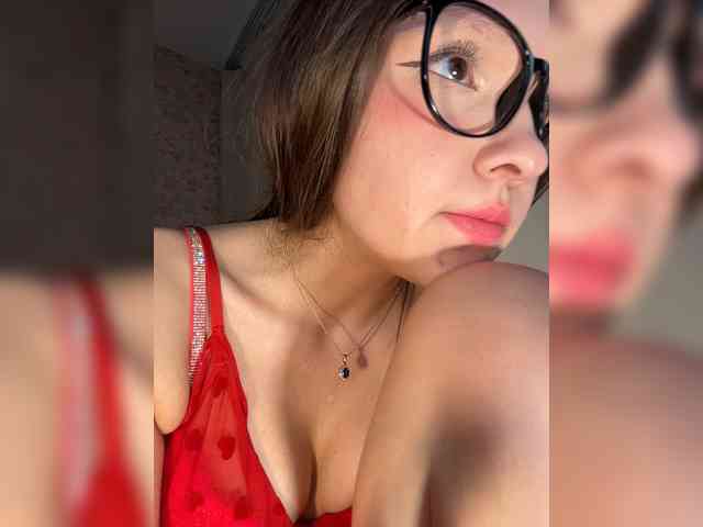 Model: CuteLolly