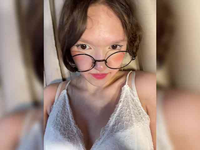 CuteLolly webcam