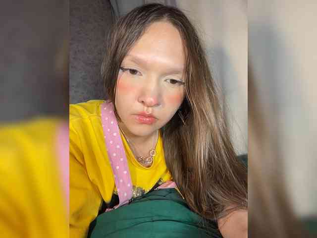 CuteLolly webcam