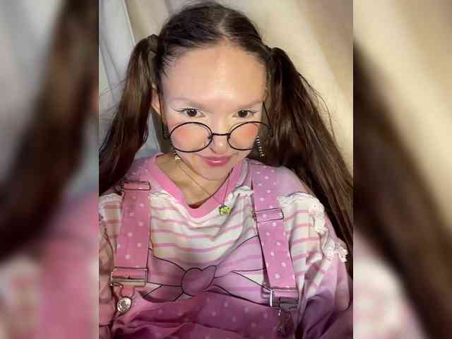 CuteLolly webcam