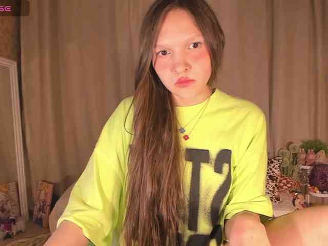 CuteLolly webcam