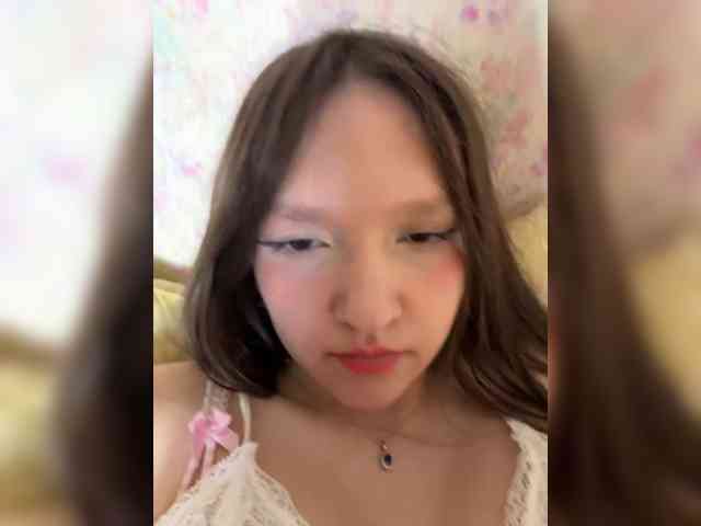 CuteLolly webcam
