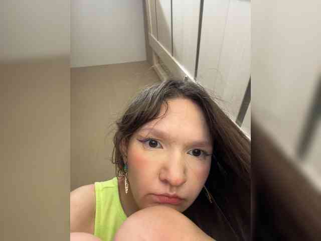 CuteLolly webcam