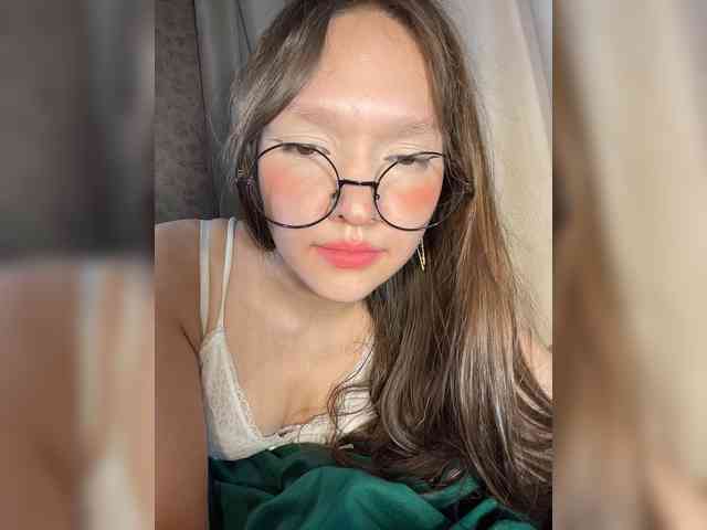 CuteLolly webcam