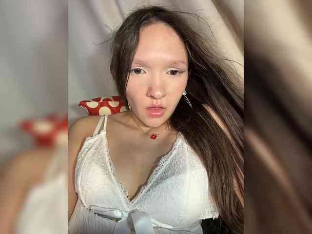 CuteLolly webcam