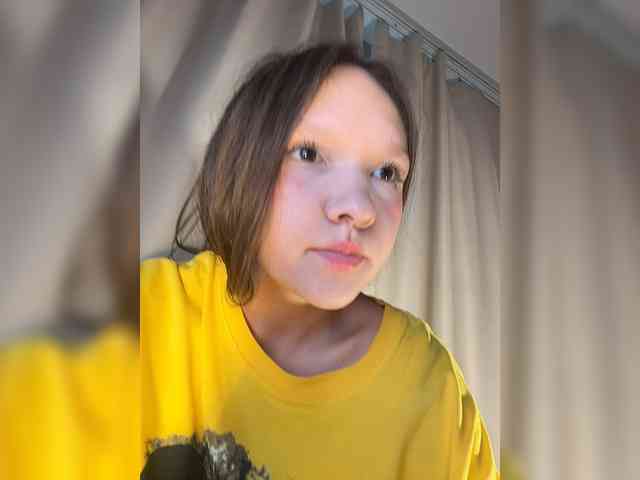 CuteLolly webcam