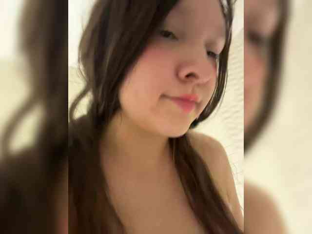 CuteLolly webcam