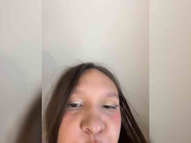 CuteLolly webcam