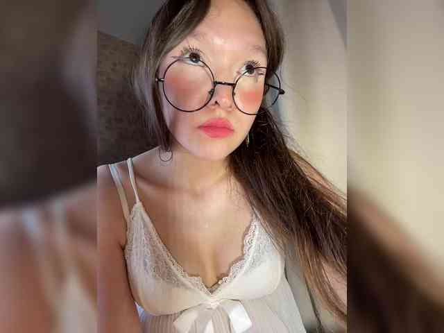 CuteLolly webcam